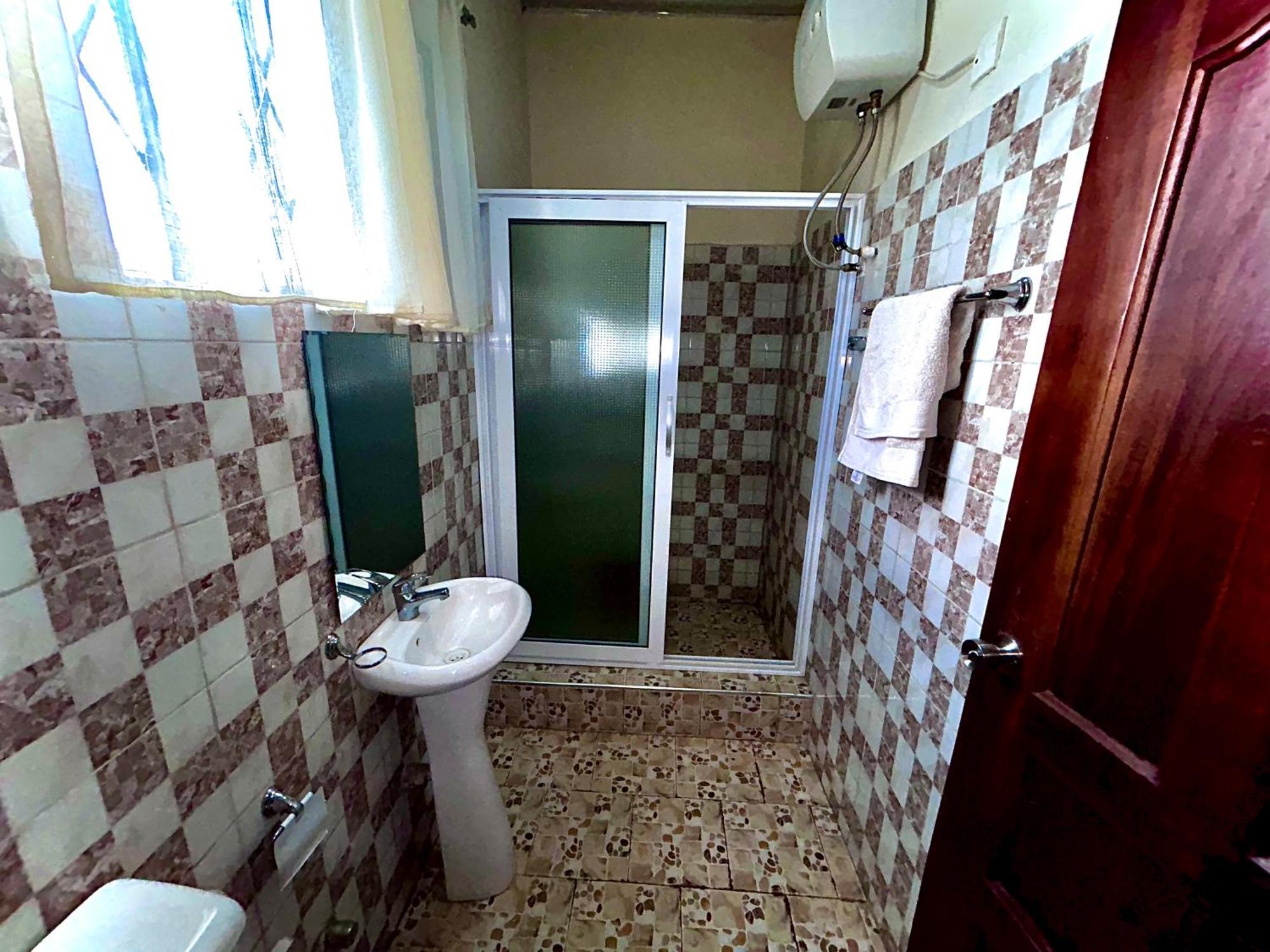 Jessie Hotel Adenta エクステリア 写真